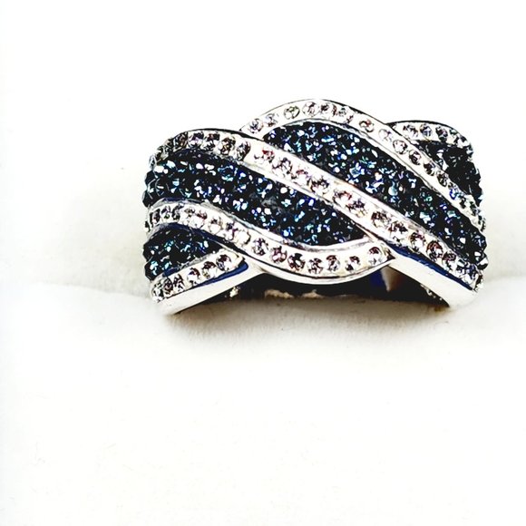 Blue & White sparkling cubic zirconia cocktail ring in 925 Sterling Silver sz 7 - Picture 1 of 5
